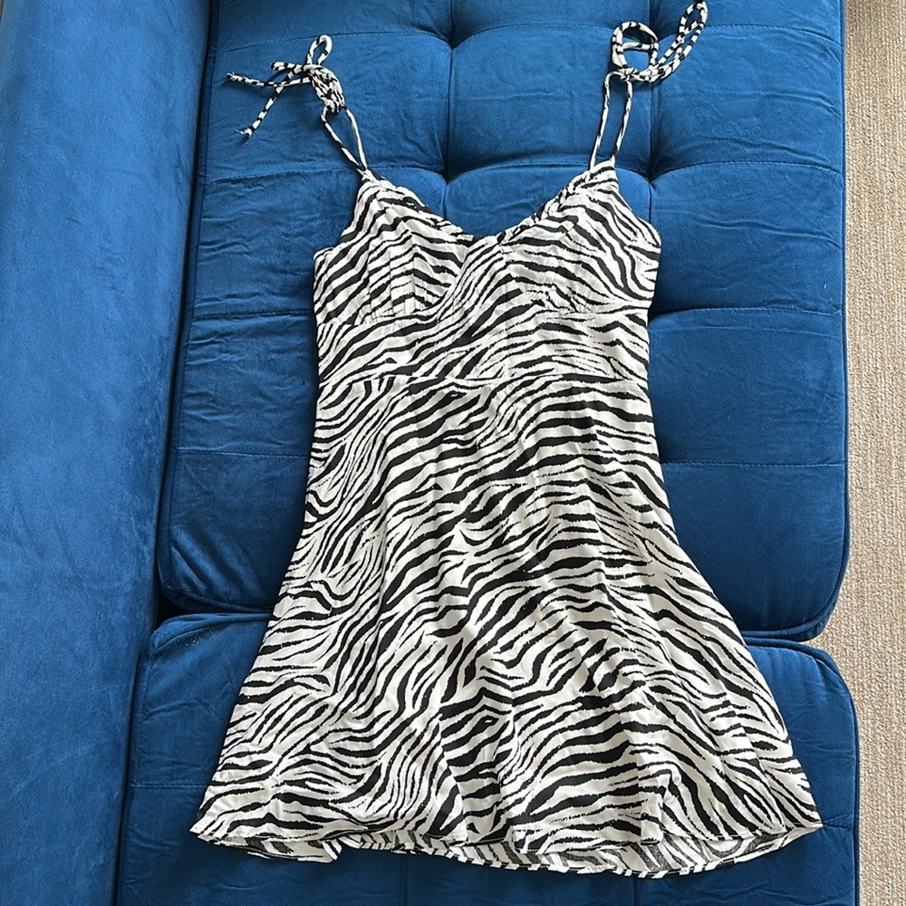 NWOT Miou Muse zebra print dress (size S)